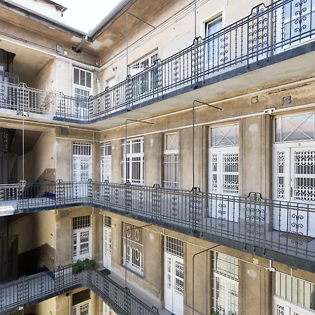 Real Zichy Apartamento *