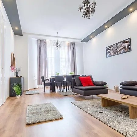 Real Zichy Budapest