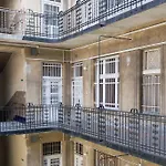 Real Zichy Apartamento